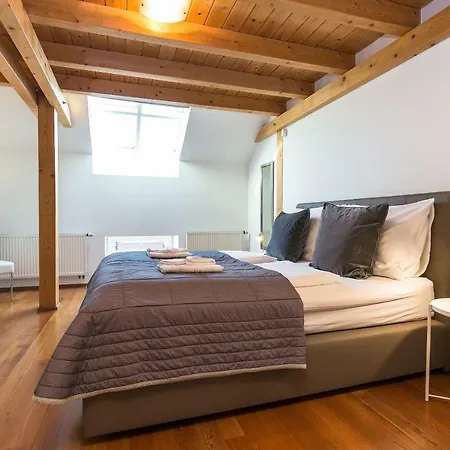 Attic By Wenceslas Square Апартаменты *
