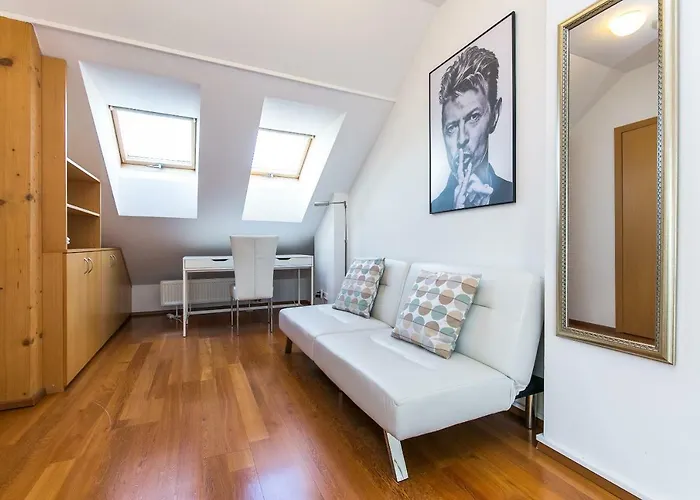 شقة Attic By Wenceslas Square *